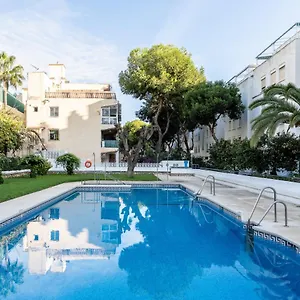 https://malagasuite-sotomar-apartment.hotelsinnerja.org